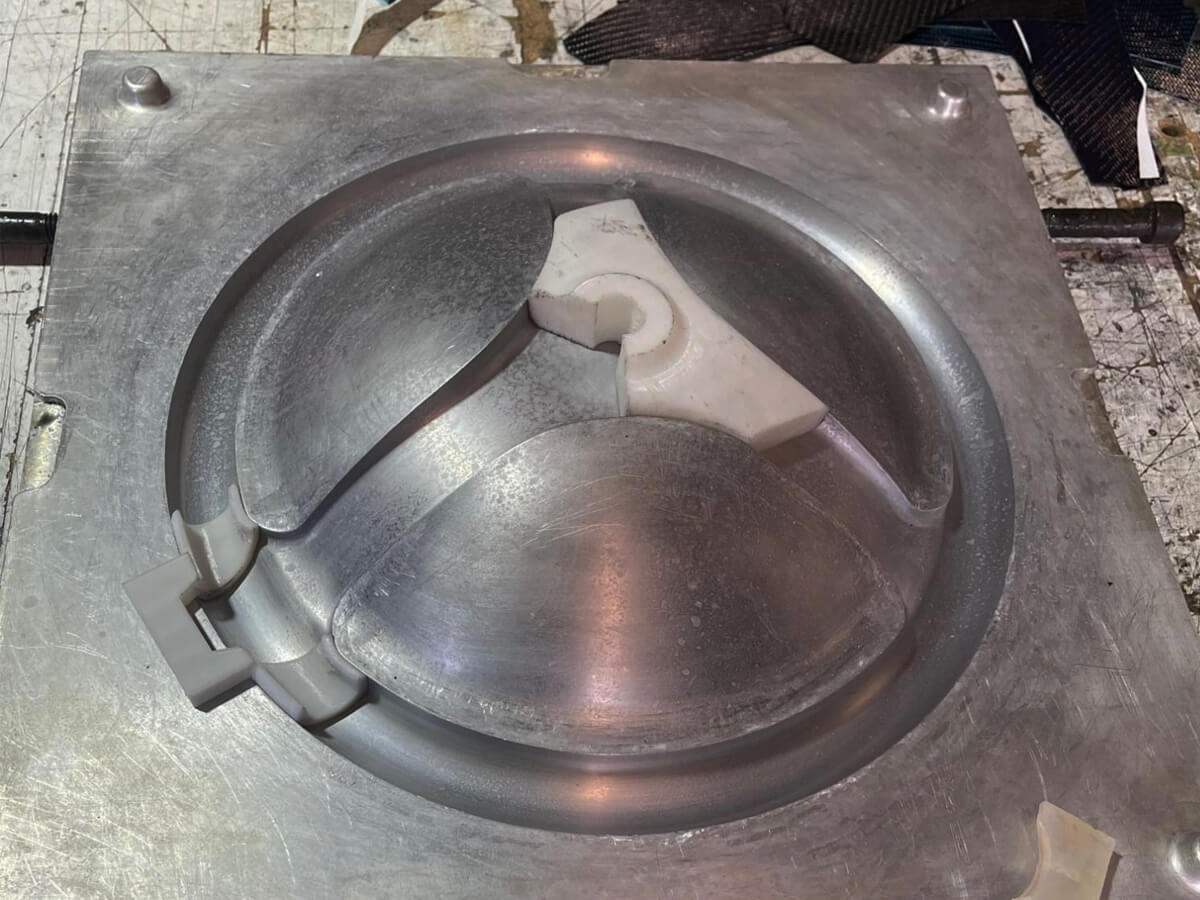 Knob and nut tooling